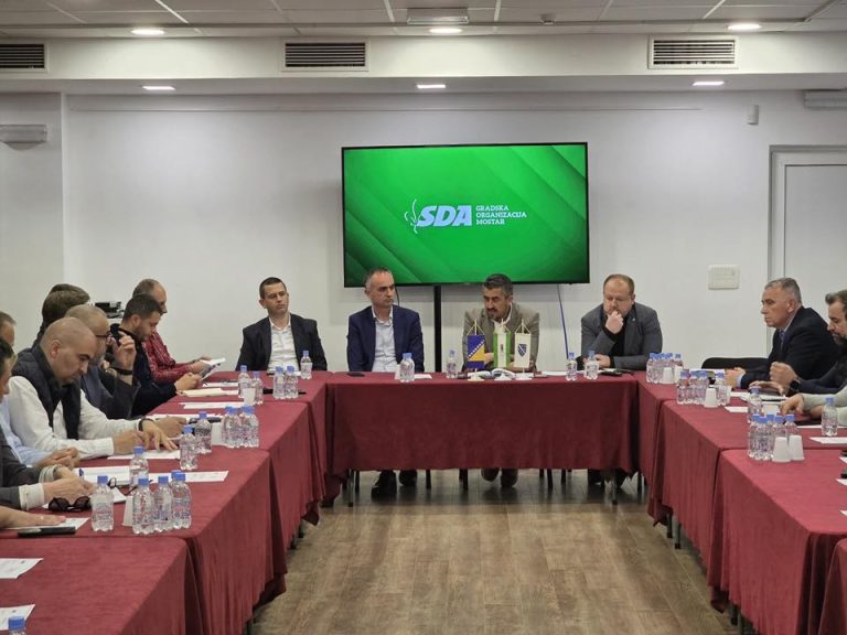 SDA Mostar stala u zaštitu muftije Dedovića: „Nedopustivi su medijski pokušaji diskreditacije“