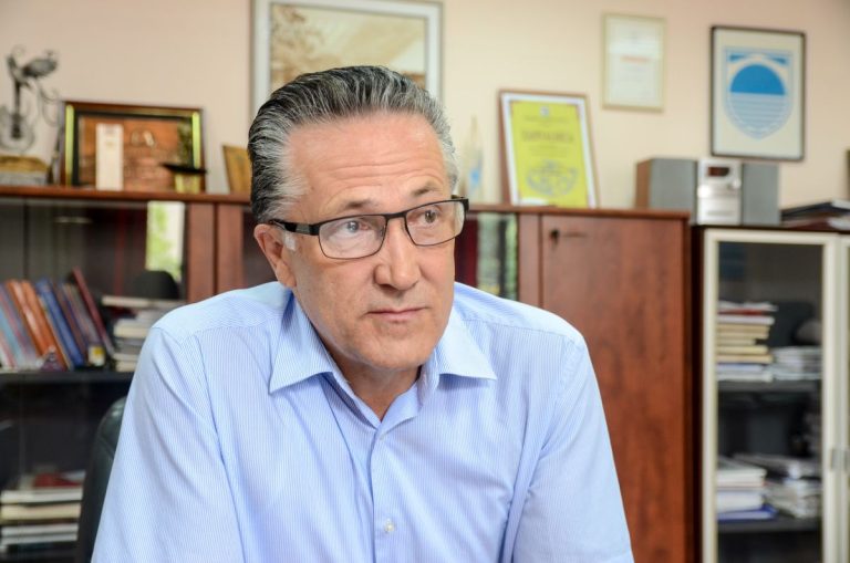 Božo pustio žile: Umirovljeni Ćorić uzeo skoro 20 tisuća otpremnine, pa se zaposlio kao Kordićev savjetnik