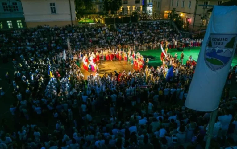 “Konjička sehara”: Konjic ugostio 23 folklorna društva