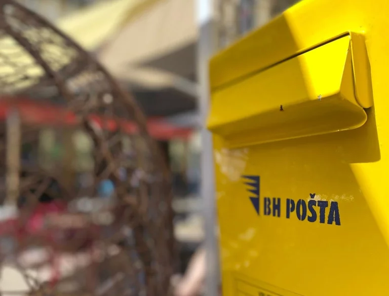 Poštar uvijek zvoni dvaput: Samo u Mostaru ne zvoni nikako…