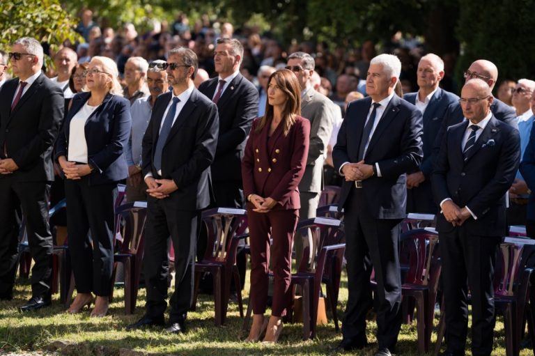 Lučić o obljetnici oslobađanja Jajca: „Svečana akademija pretvorena u predizborni skup Čovića i pratilje”