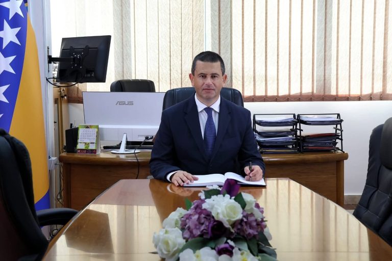Ministar Šuta uzvratio HRS-u: „Svoje koalicijske račune s HDZ-om svodite tamo gdje ih i pravite“