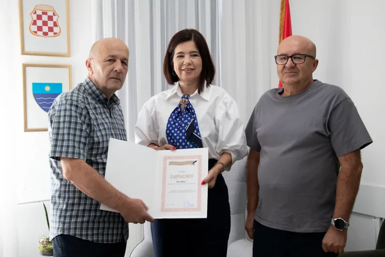 Vlada HNK: Susret premijerke Buhač s rukovodstvom Društva hrvatskih književnika