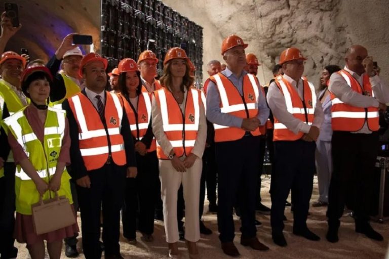 Da nisu uskoro izbori? Proslavljeno probijanje tunela koji će biti u funkciji tek za par godina
