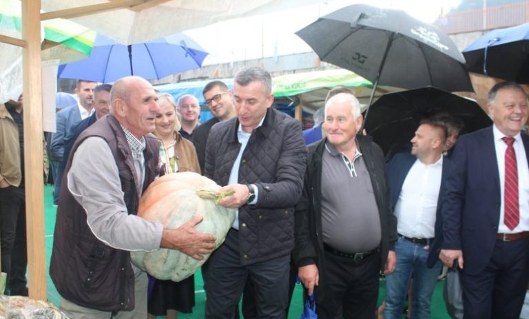 Konjic Food Fest oborio rekorde: Više od 100 izlagača predstavilo domaće proizvode