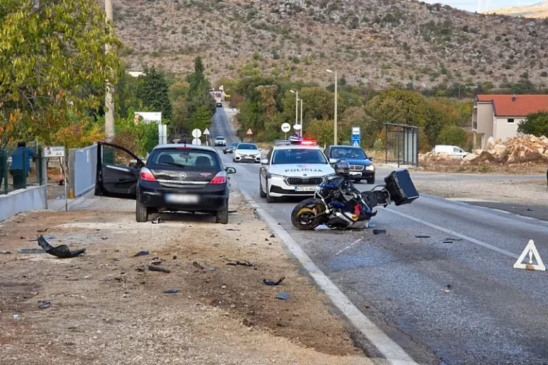 Teška saobraćajna nesreća u Miljkovićima: Vozač motocikla podlegao povredama