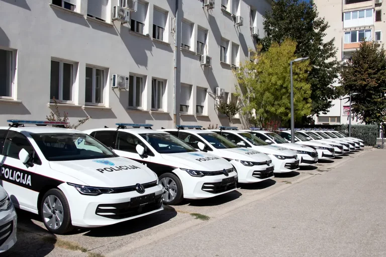 Mostar: MUP-u HNK-a isporučeno 25 novih policijskih vozila za potrebe svih policijskih uprava